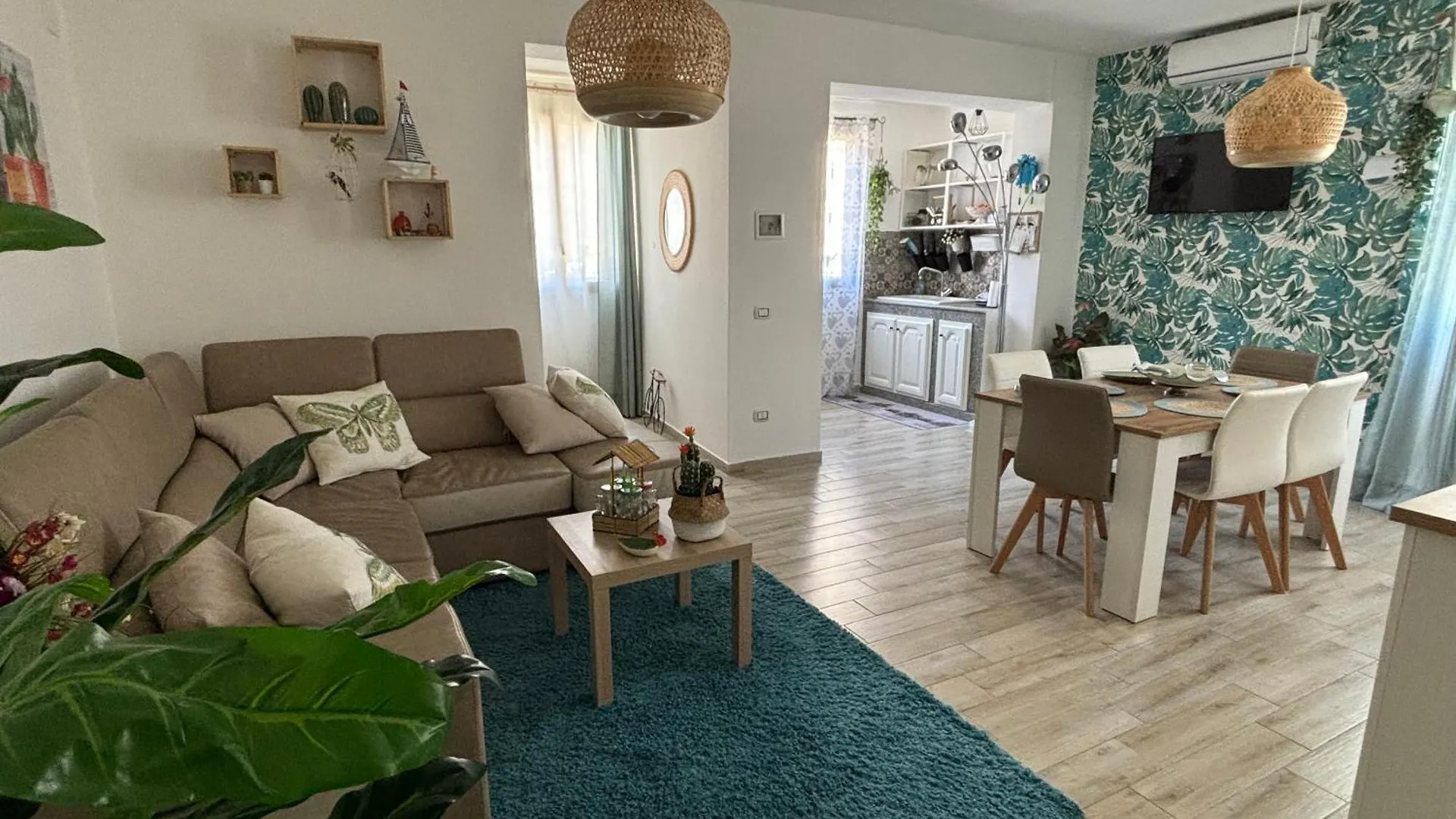 Relais Rosa Apartment Palermo 0*,  Italia